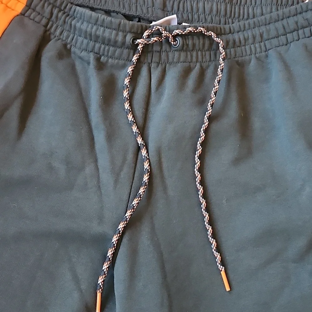 Nwot Puma Sweat Pants size XXL - Picture 3 of 8